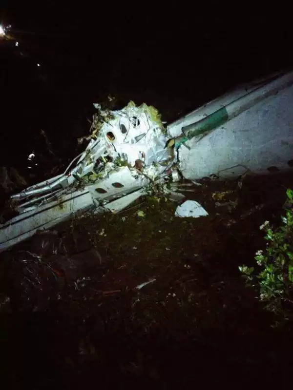 Brazil footballers plane crashed due to lack of fuel (photos)